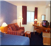 hotels in london, the holiday inn heathrow