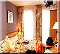 hotels in paris. the comfort inn saint pierre hotel in paris