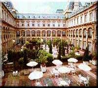 hotels in paris. the holiday inn republique hotel in paris